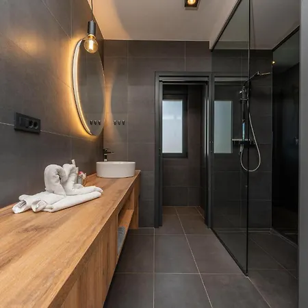 Luxurious In With Sauna