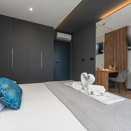 Luxurious In With Sauna 펜션