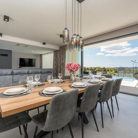 Beautiful In With Sauna Kakma